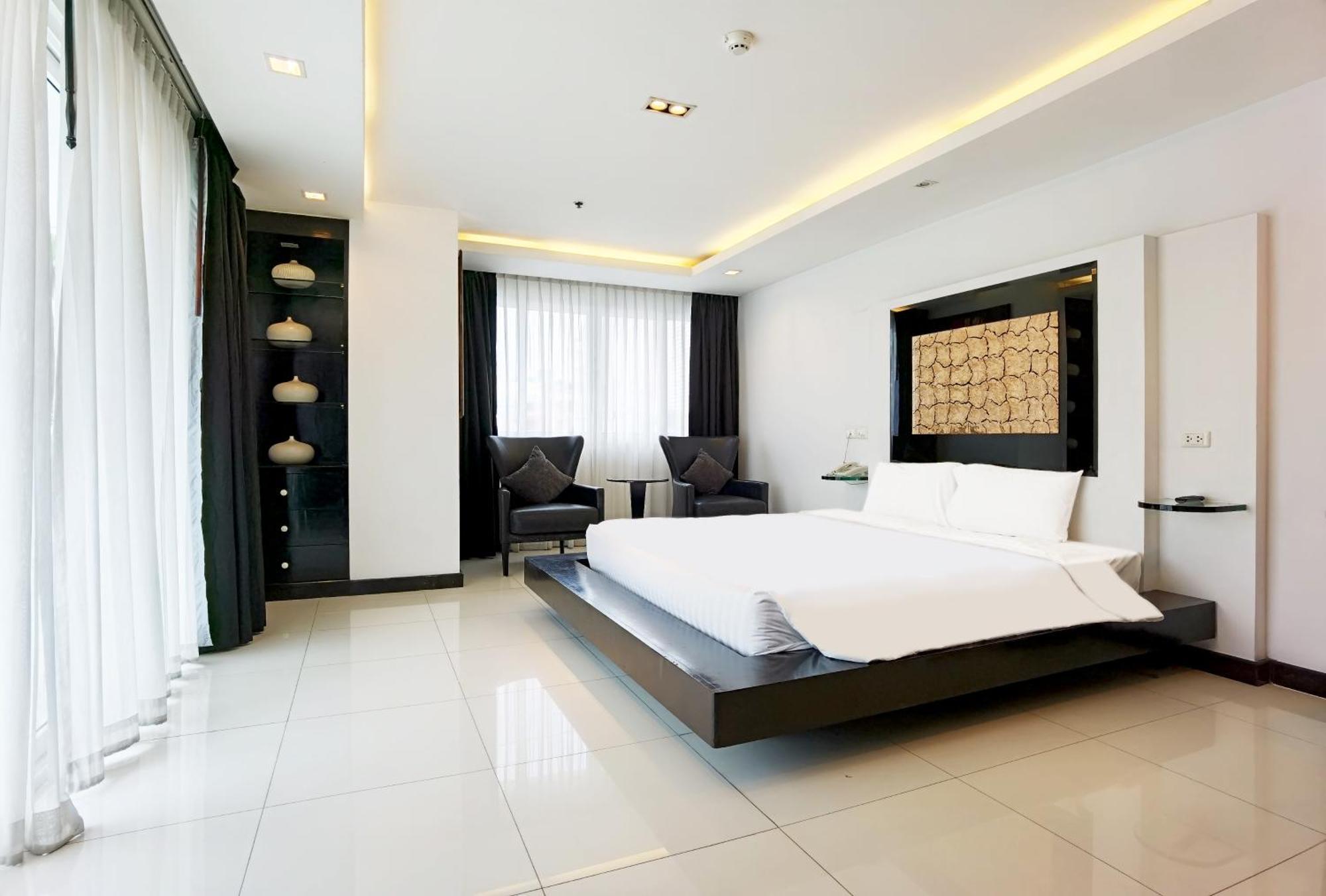 Nova Suites Pattaya By Compass Hospitality Exterior photo