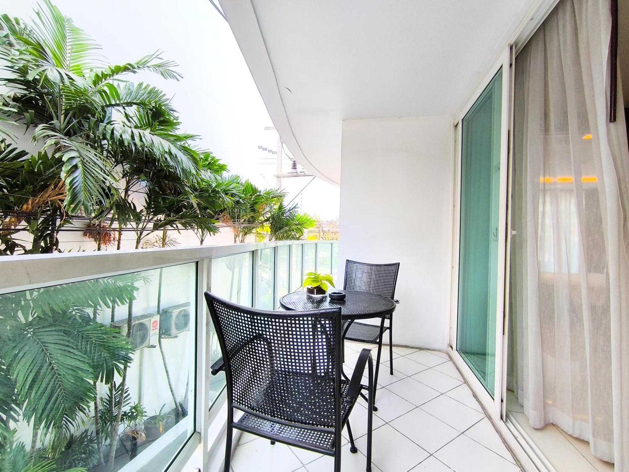 Nova Suites Pattaya By Compass Hospitality Room photo